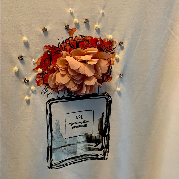 European Culture Tops - European collection T-shirt - Mohito